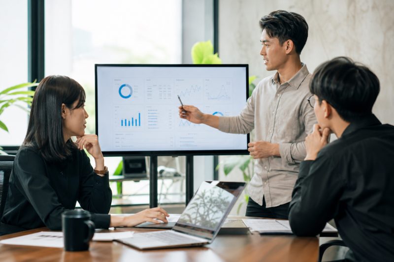 2026 年 EEAT 趨勢與企業數位內容新挑戰（TREND）｜Google EEAT 說明圖